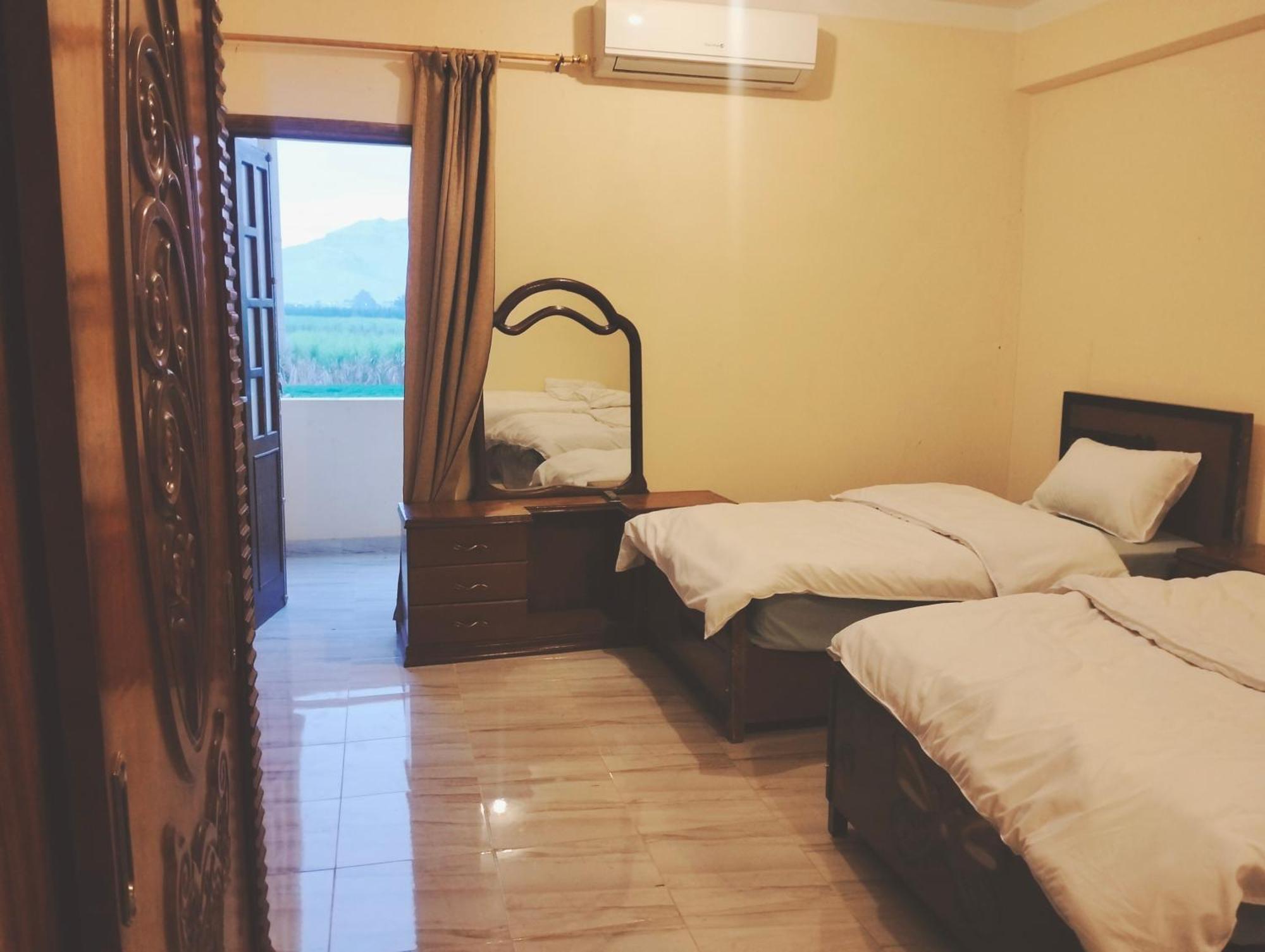 Quiet Gate Guest House Lel Agalta Екстериор снимка