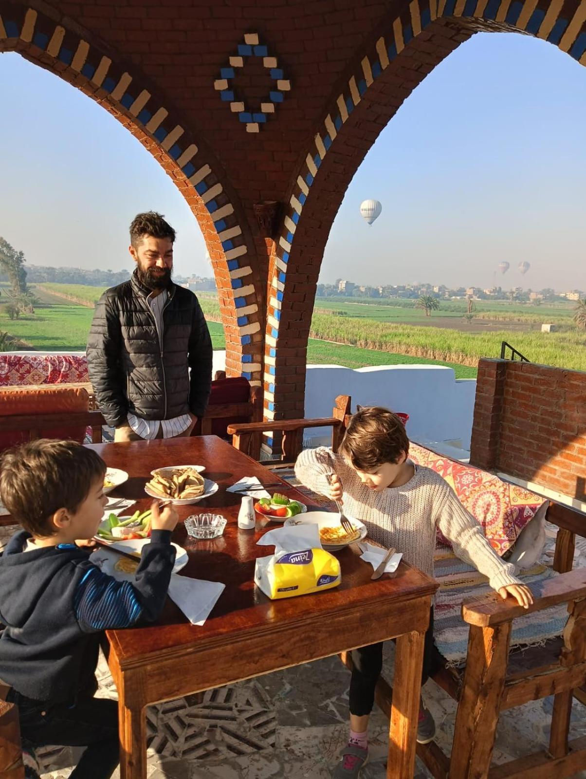 Quiet Gate Guest House Lel Agalta Екстериор снимка