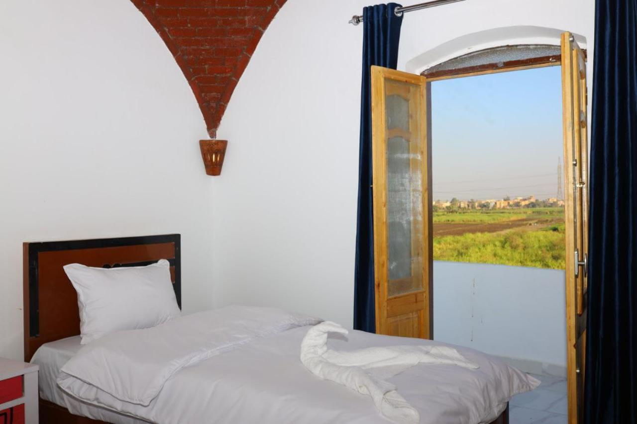 Quiet Gate Guest House Lel Agalta Екстериор снимка