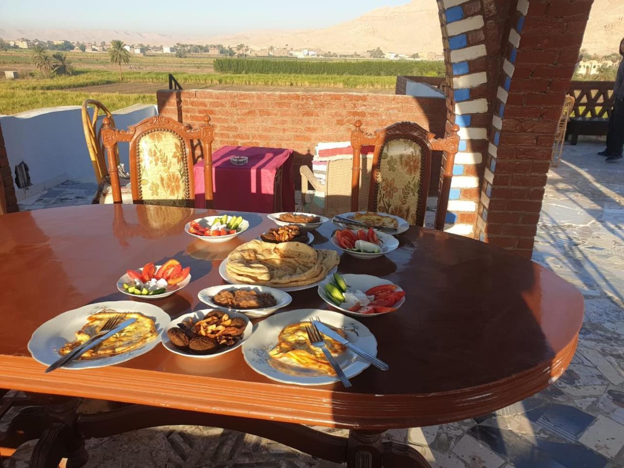 Quiet Gate Guest House Lel Agalta Екстериор снимка